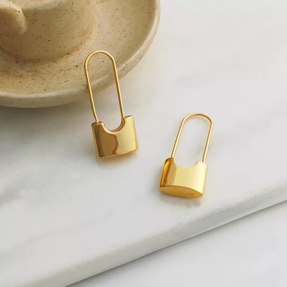 Vintage Lock Pendant Gold Hoop Earrings - Picture 2 of 7